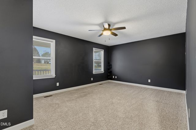 110 Autumn Court, Zebulon, NC 27597