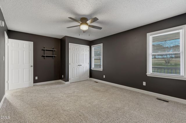 110 Autumn Court, Zebulon, NC 27597