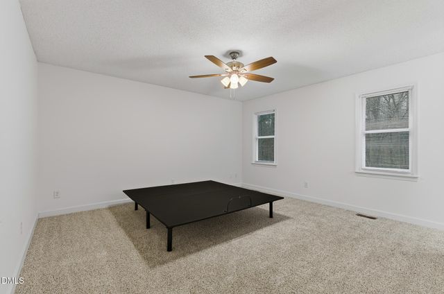 110 Autumn Court, Zebulon, NC 27597