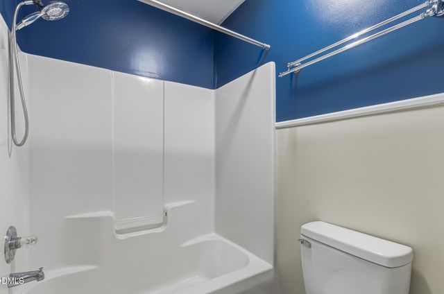 110 Autumn Court, Zebulon, NC 27597