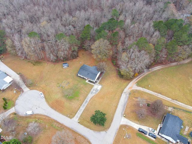 110 Autumn Court, Zebulon, NC 27597