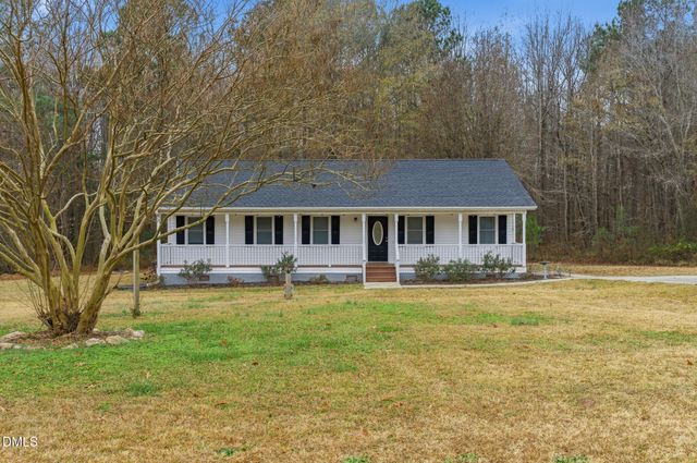 110 Autumn Court, Zebulon, NC 27597