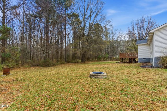 110 Autumn Court, Zebulon, NC 27597