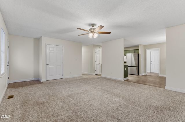 110 Autumn Court, Zebulon, NC 27597