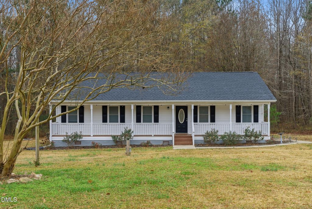 110 Autumn Court, Zebulon, NC 27597