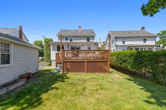18 Roberts Rd, Medford, MA 02155