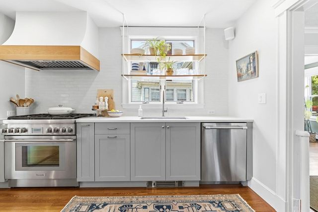 18 Roberts Rd, Medford, MA 02155