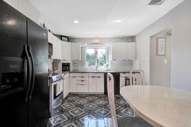 113 N Lewis Avenue, Lindenhurst, NY 11757
