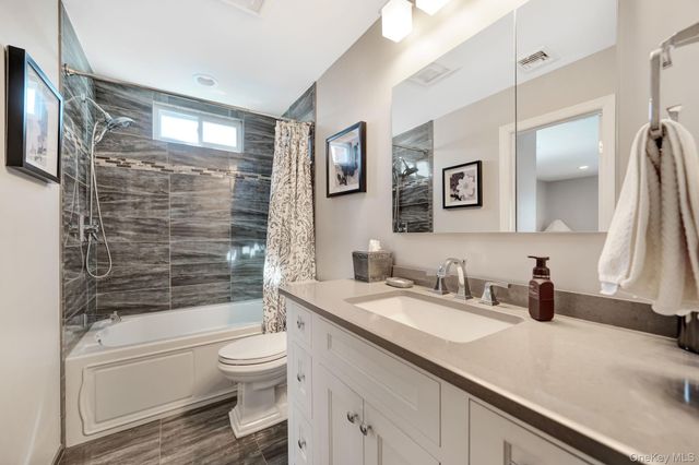 113 N Lewis Avenue, Lindenhurst, NY 11757