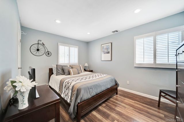 113 N Lewis Avenue, Lindenhurst, NY 11757