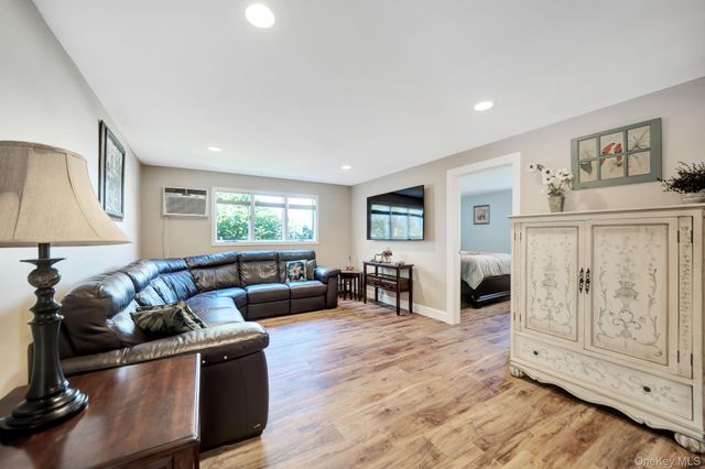 113 N Lewis Avenue, Lindenhurst, NY 11757