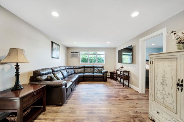 113 N Lewis Avenue, Lindenhurst, NY 11757