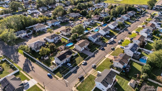 113 N Lewis Avenue, Lindenhurst, NY 11757