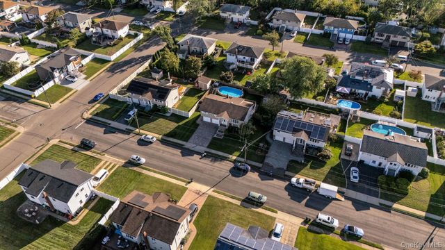 113 N Lewis Avenue, Lindenhurst, NY 11757