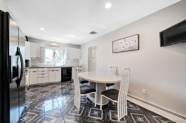 113 N Lewis Avenue, Lindenhurst, NY 11757