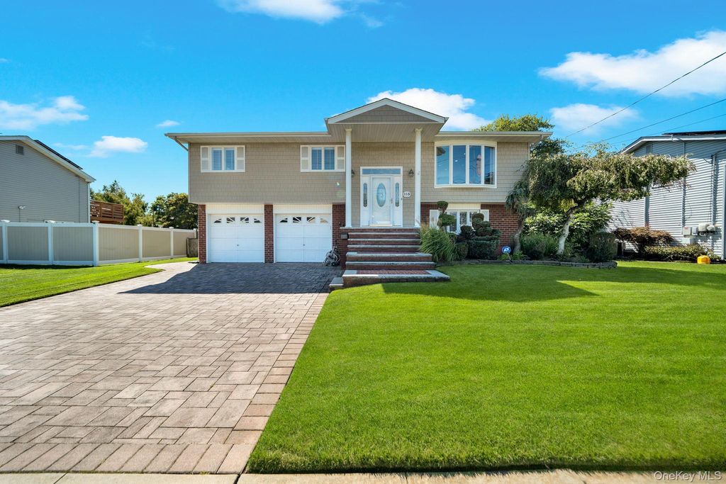 113 N Lewis Avenue, Lindenhurst, NY 11757 — exterior