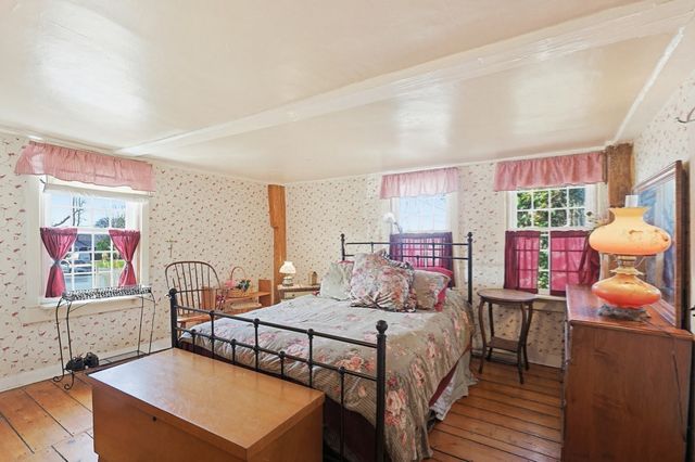 260 State Road, Dartmouth, MA 02747