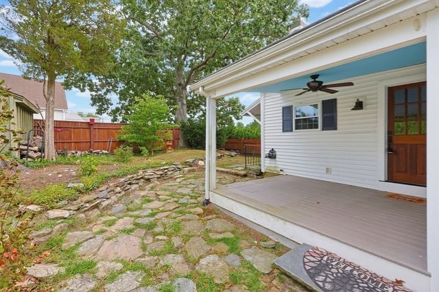 260 State Road, Dartmouth, MA 02747
