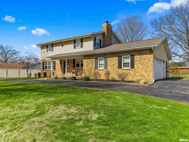 401 ILLINI Drive, East Peoria, IL 61611