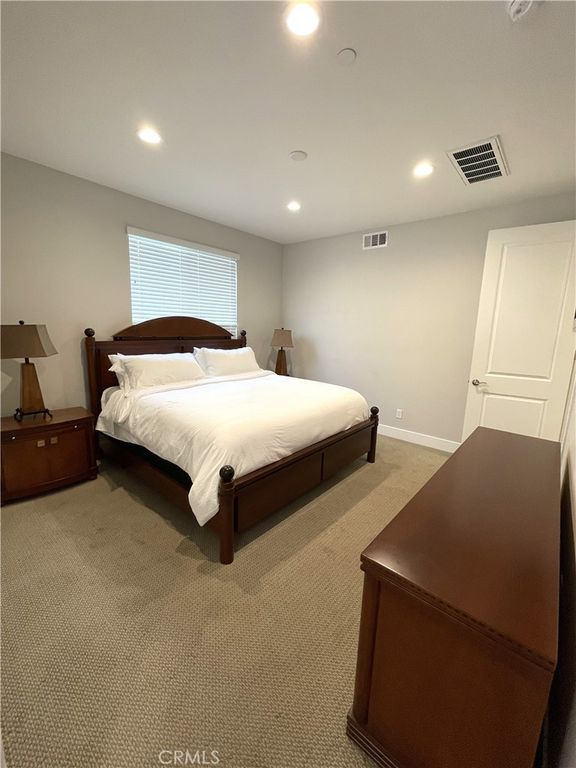 Image 17 of property listing at 533 Daniel Freeman Circle, Inglewood, CA 90301