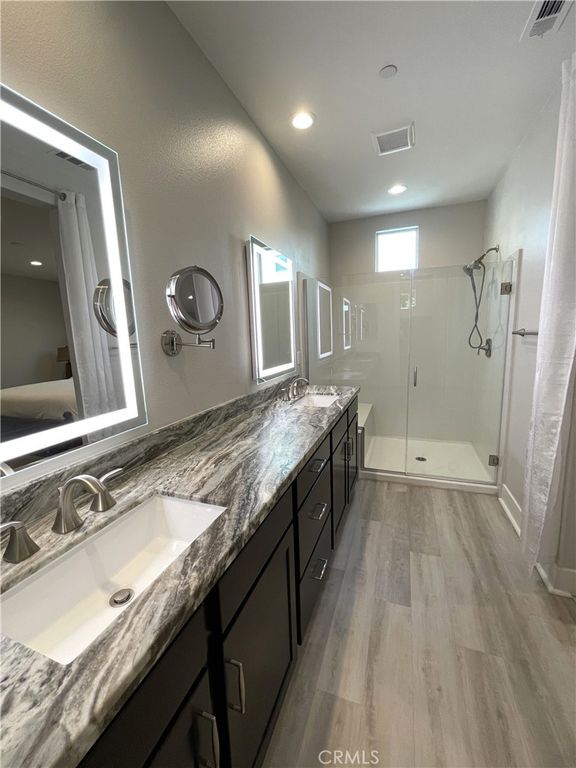 Image 19 of property listing at 533 Daniel Freeman Circle, Inglewood, CA 90301