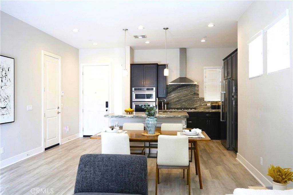 Image 8 of property listing at 533 Daniel Freeman Circle, Inglewood, CA 90301