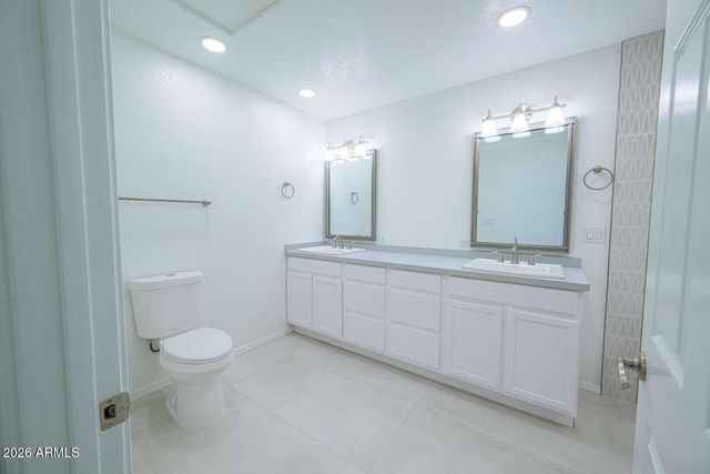607 W LOS LAGOS VISTA Avenue, Mesa, AZ 85210