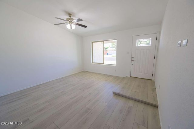 607 W LOS LAGOS VISTA Avenue, Mesa, AZ 85210