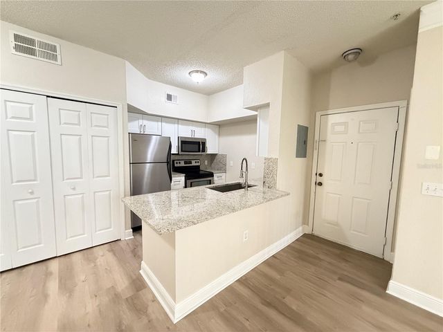 13015 PLANTATION PARK CIRCLE 10111, Orlando, FL 32821