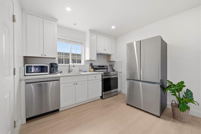 4663 Mangrum Drive, Santa Clara, CA 95054