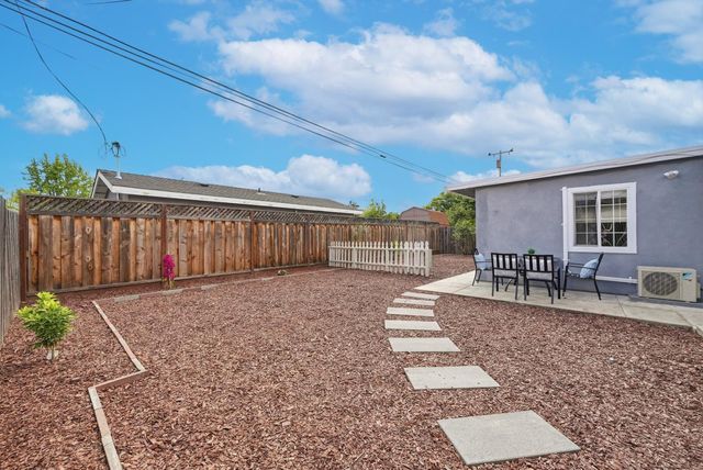 4663 Mangrum Drive, Santa Clara, CA 95054