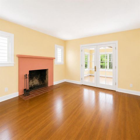 735 FOREST HILL Boulevard, West Palm Beach, FL 33405