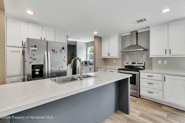 5021 S Adventure Point, Homosassa, FL 34446