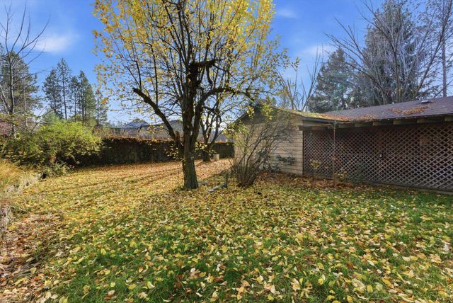 1305 E Hastings Rd, Spokane, WA 99218