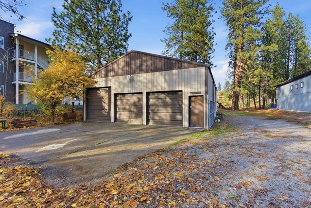 1305 E Hastings Rd, Spokane, WA 99218