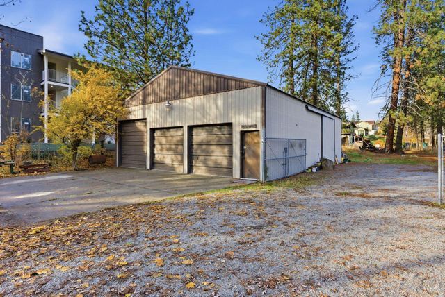 1305 E Hastings Rd, Spokane, WA 99218