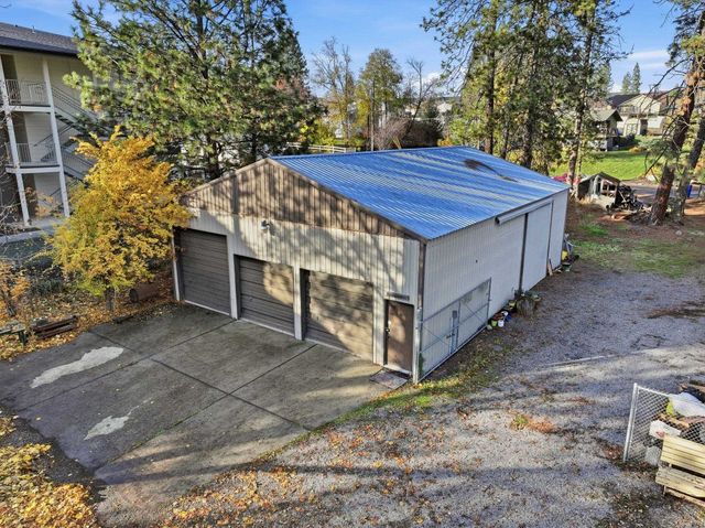 1305 E Hastings Rd, Spokane, WA 99218