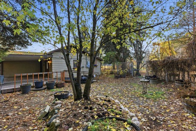 1305 E Hastings Rd, Spokane, WA 99218