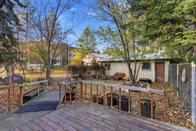 1305 E Hastings Rd, Spokane, WA 99218