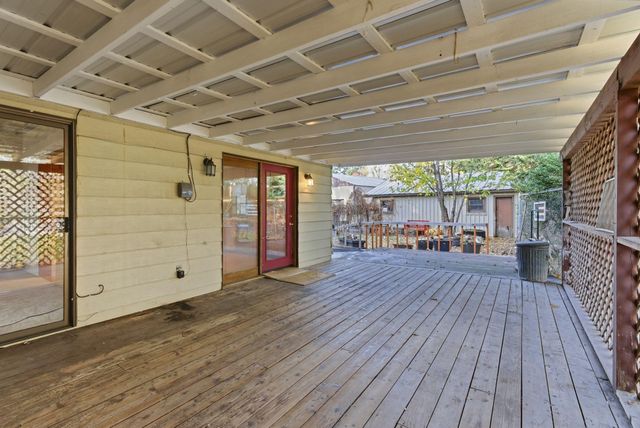 1305 E Hastings Rd, Spokane, WA 99218