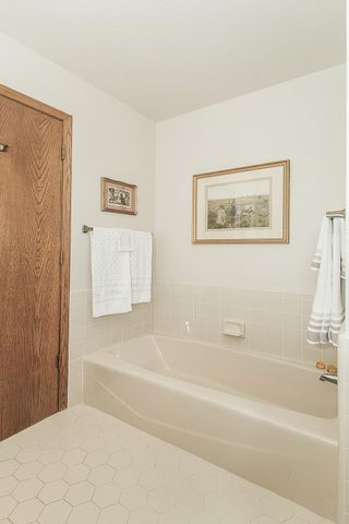 14404 Killarney Drive, Madera, CA 93636