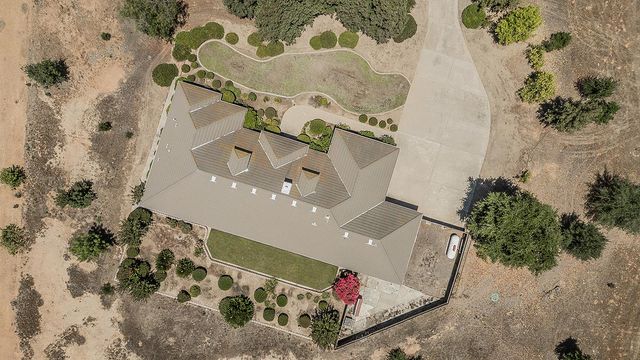 14404 Killarney Drive, Madera, CA 93636