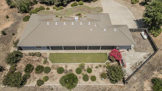 14404 Killarney Drive, Madera, CA 93636