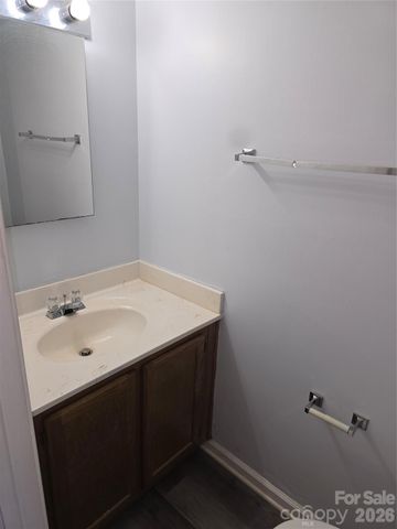 5115 Fair Wind Lane, Charlotte, NC 28212