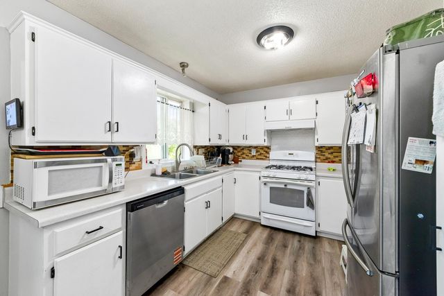 5211 6th Street NE, Columbia Heights, MN 55421