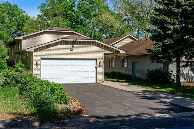 5211 6th Street NE, Columbia Heights, MN 55421