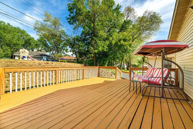 5211 6th Street NE, Columbia Heights, MN 55421