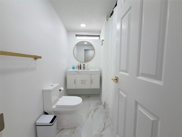 5221 SW 25th Avenue, Fort Lauderdale, FL 33312