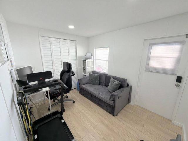 5221 SW 25th Avenue, Fort Lauderdale, FL 33312