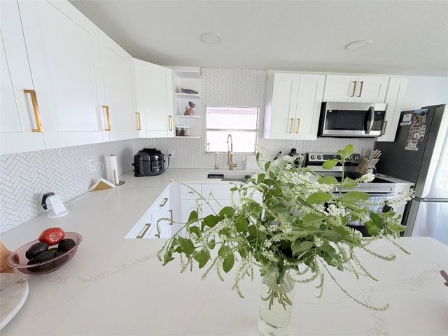 5221 SW 25th Avenue, Fort Lauderdale, FL 33312